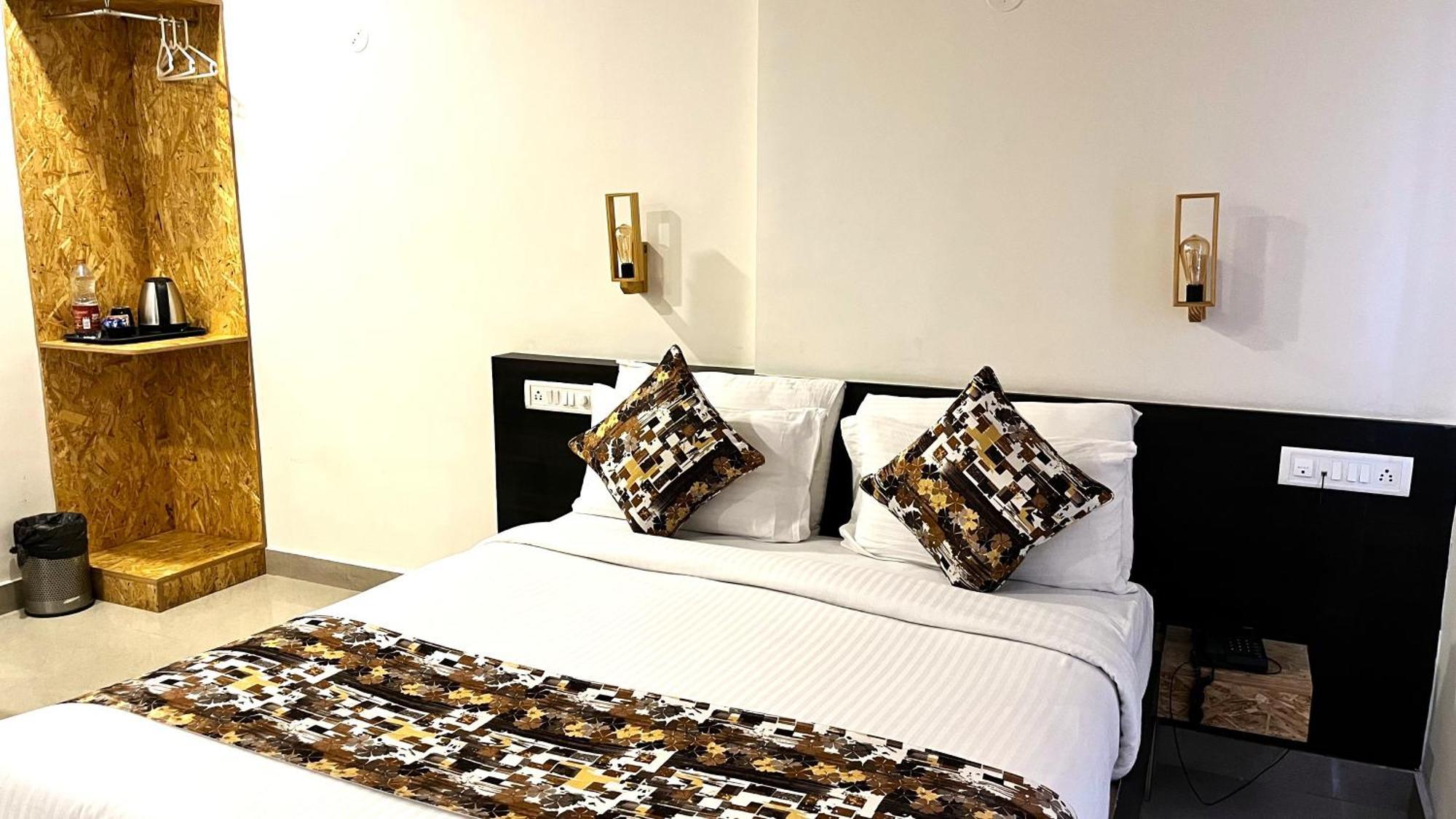 Athasri Hotel Hsr Layout Bangalore Esterno foto